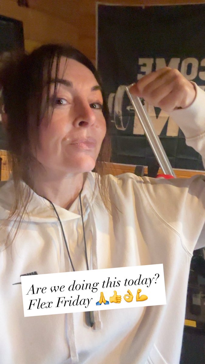 RachyBull's tweet image. Who is training???
#flexfriday