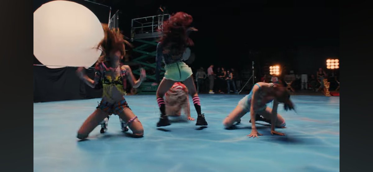 Beneran trio macan vibe dong.... wkwkwk