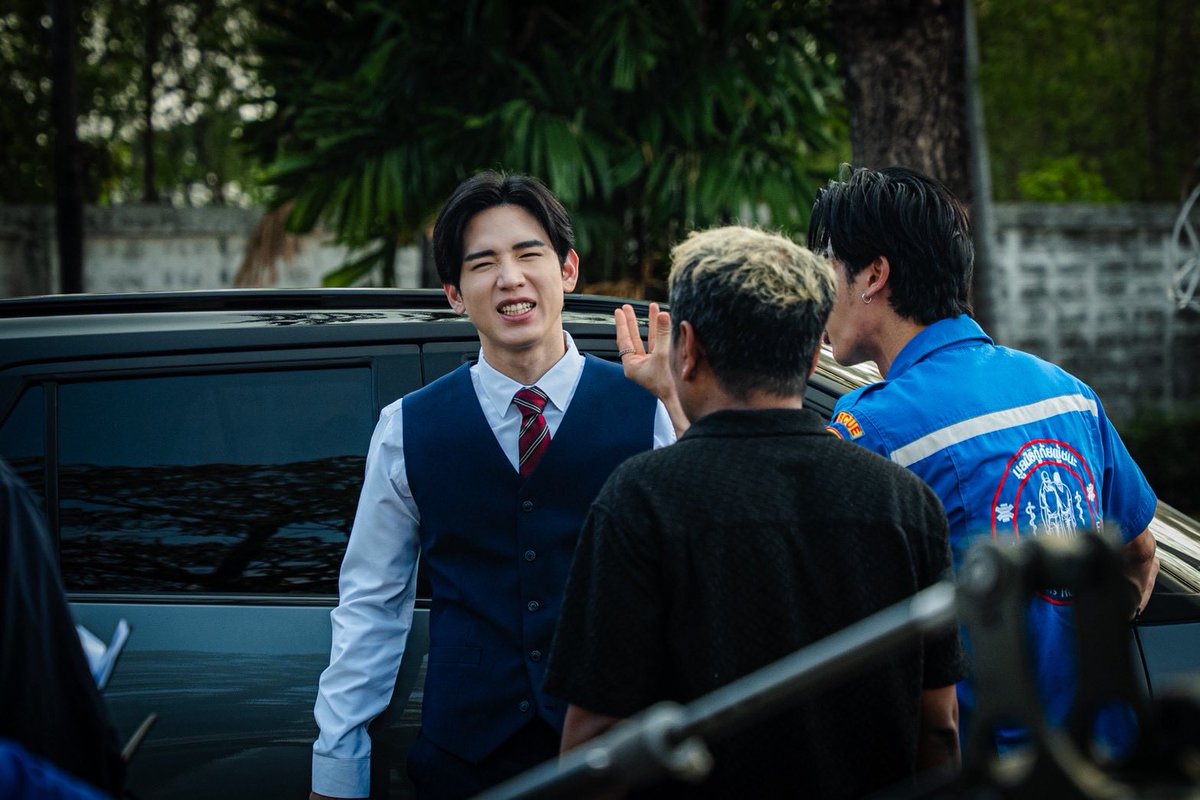 หมาเห่าเครื่องบิน | ADogAndAPlane tweet media