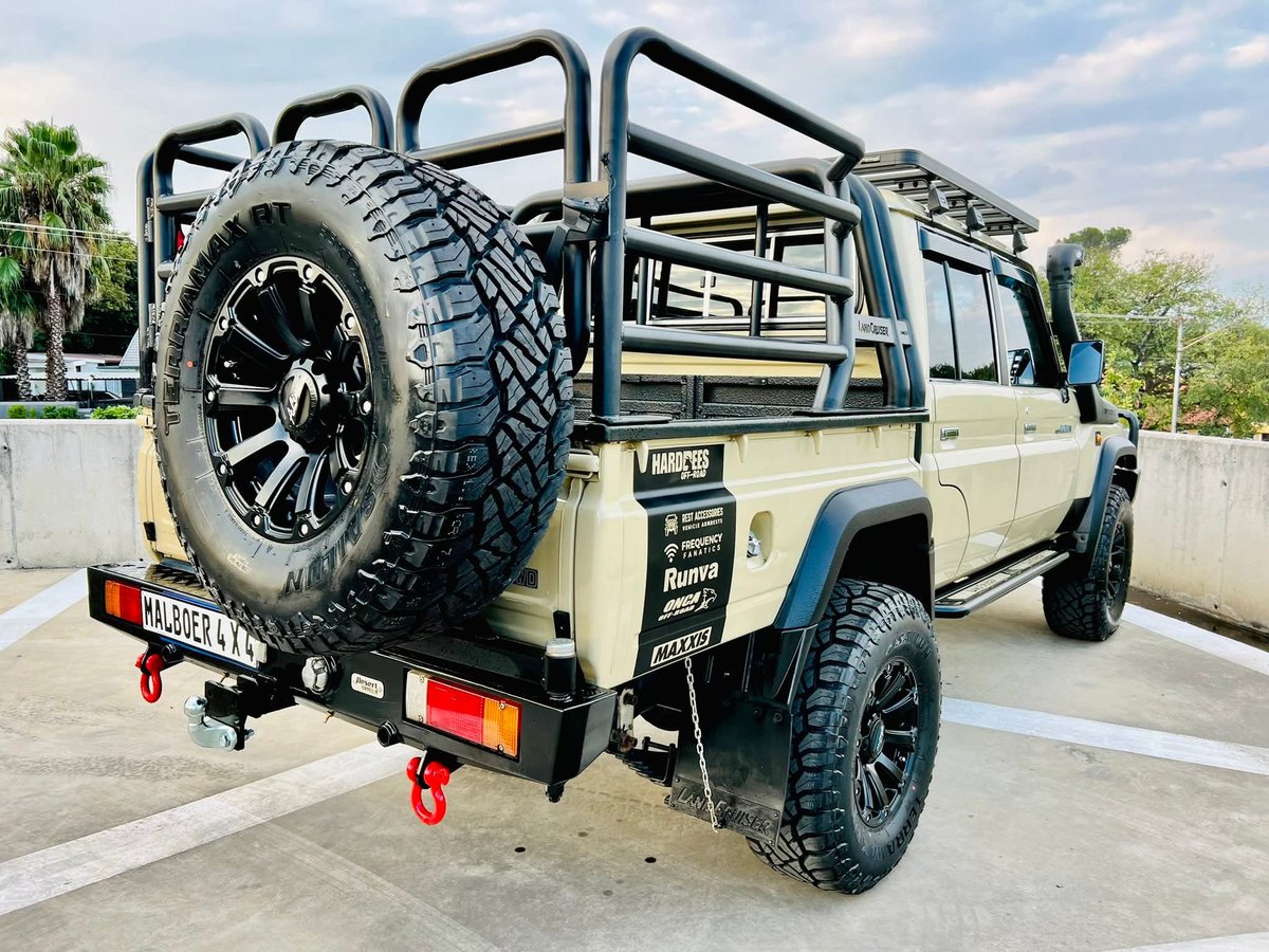 SWARTSKAAP tweet media