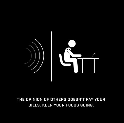 bigsommy_'s tweet photo. everyone has an opinion.

especially when they don’t understand what you’re doing.

in trading, that noise is constant, but it has zero impact on your results. https://t.co/XBbi61hDi2