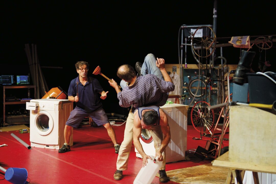 Haarlemupdates's tweet image. Schuur biedt een gevarieerd programma voor de meivakantie: De Schuur in Haarlem verwelkomt jong en oud(er) tijdens de komende meivakantie met een breed aanbod aan theatervoorstellingen, films, workshops… haarlemupdates.nl/2026/04/17/sch… #Haarlem #theater #workshops #meivakantie #Films