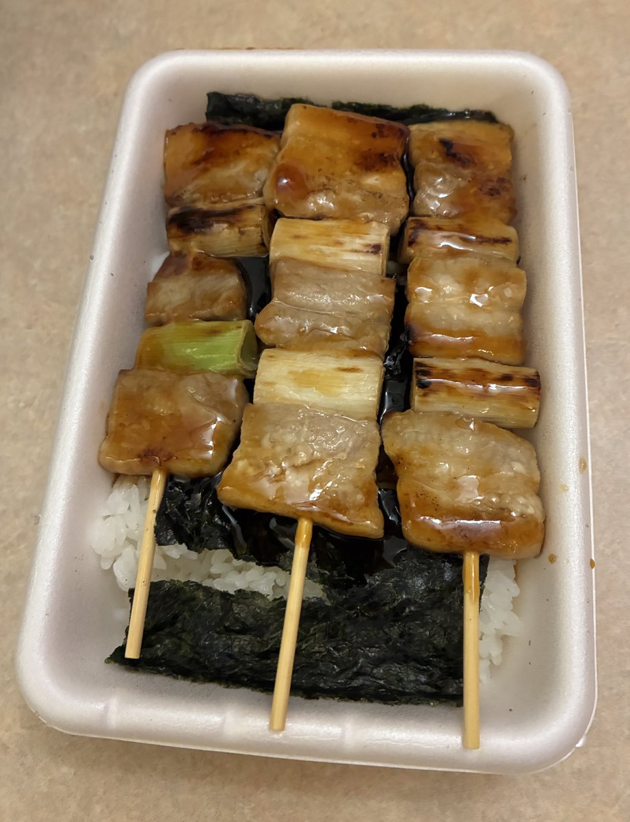 雨森たきび@負けヒロインが多すぎる！ tweet media