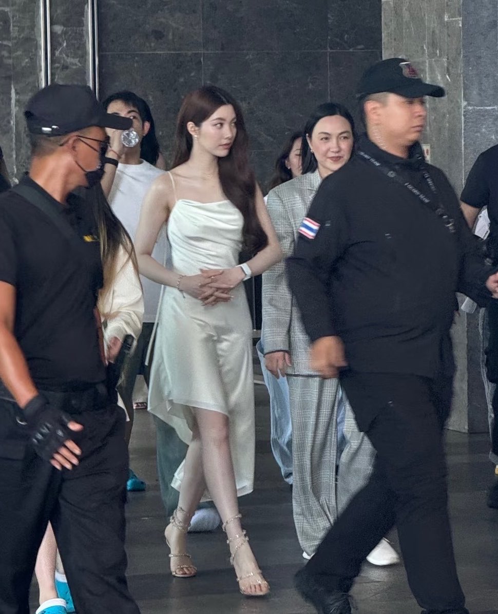 เจน 🐈‍⬛ tweet media