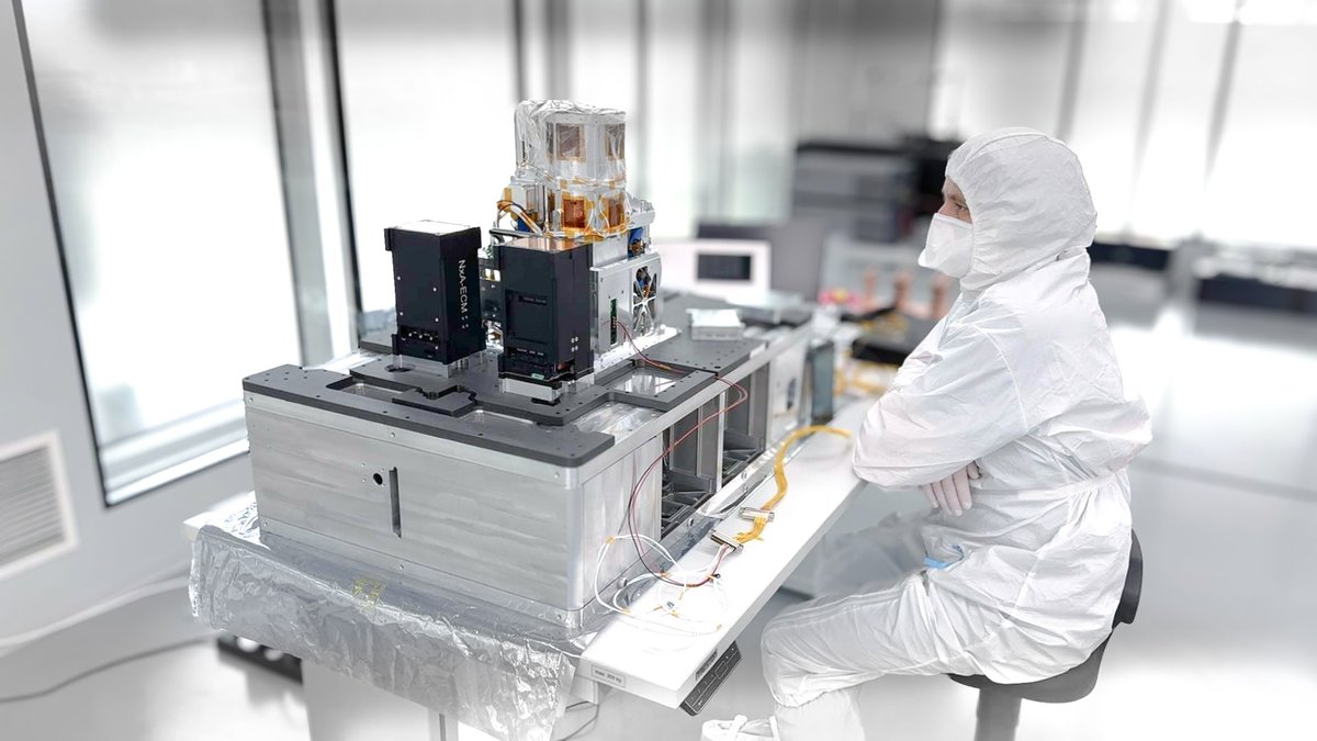 EnduroSat's tweet photo. @AetheroSpace's Titan mission: 16,000 TFLOPS of distributed compute on EnduroSat's FRAME-15 ESPA-class satellite, launching October 2026.

Third consecutive mission on EnduroSat platforms.

#spaceiscloserthanyouthink https://t.co/darveBjv3u