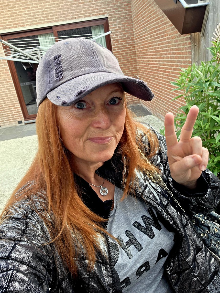 Rocketskates51's tweet image. Hi ho Hi ho ....its off to work we go! 
#HappyFriday  cockers
           😉🖤🤘