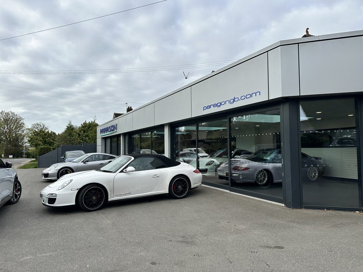 ParagonPorsche's tweet image. Paragon Today: #friday🔵

Date: Friday 17th April 2026
Weather: Sunny Spells    
Temp: High of 16ºC

#Paragon #Porsche #showroom #service