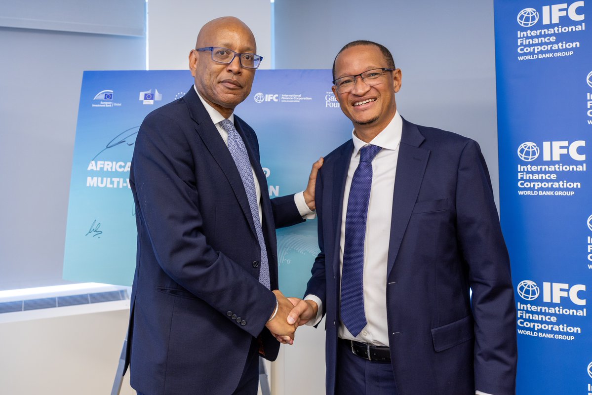 On the sidelines of the #WBGMeetings, we signed a partnership with <a href="/biovac_inst/">Biovac</a>  alongside <a href="/EIB/">European Investment Bank</a> Group and <a href="/EU_Commission/">European Commission</a>.
The project will help produce up to 40M vaccine doses annually, address critical supply gaps, and create 340 skilled and 7,000 indirect jobs, strengthening