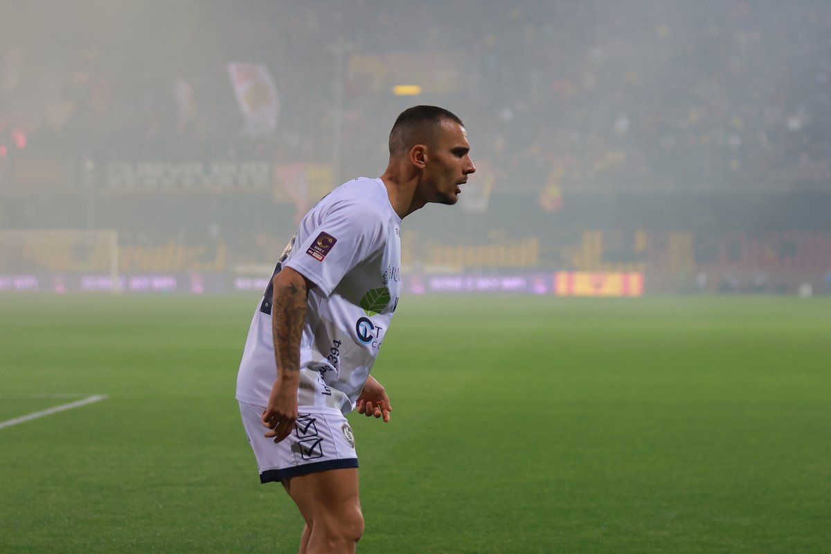 seriecofficial's tweet image. Penultima curva della regular season... 🛣️⌛️⚽️

#FridayFeeling #SerieCSkyWifi