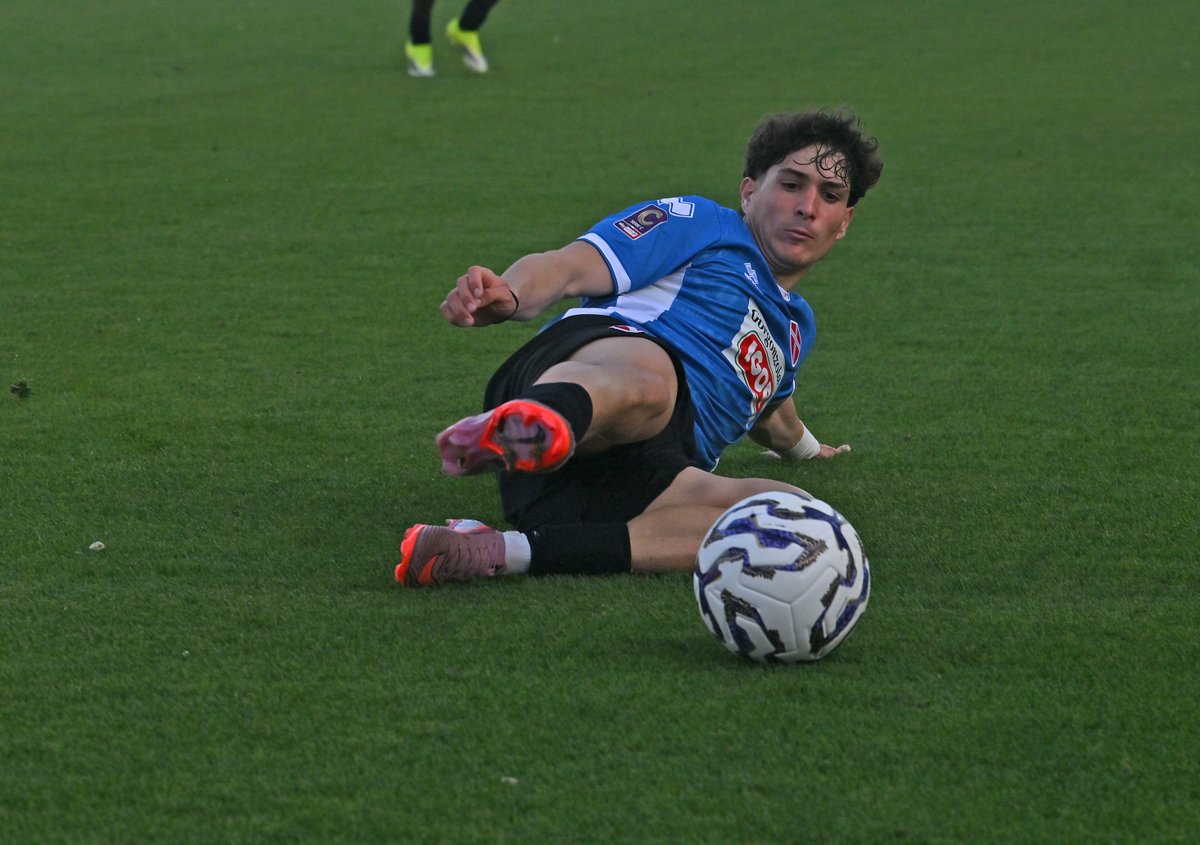 seriecofficial's tweet image. Penultima curva della regular season... 🛣️⌛️⚽️

#FridayFeeling #SerieCSkyWifi