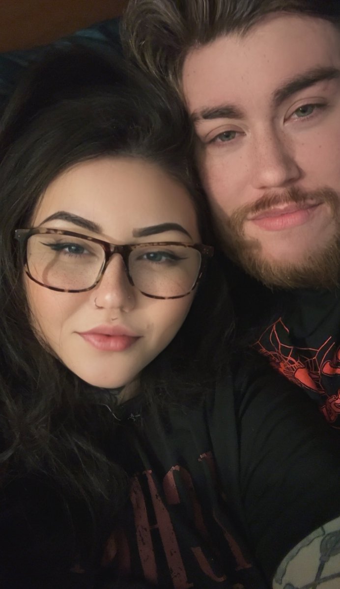 𝗮𝗻𝗴𝗲𝗹𝗹𝗲𝘀𝗾𝘂𝗲 tweet media