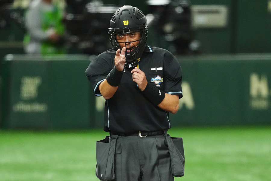 ＮＰＢは今日の試合から
白井球審のようなヘルメットを
着用義務化してくれマジで

もう事故は起こってるんや

#プロ野球 #球審