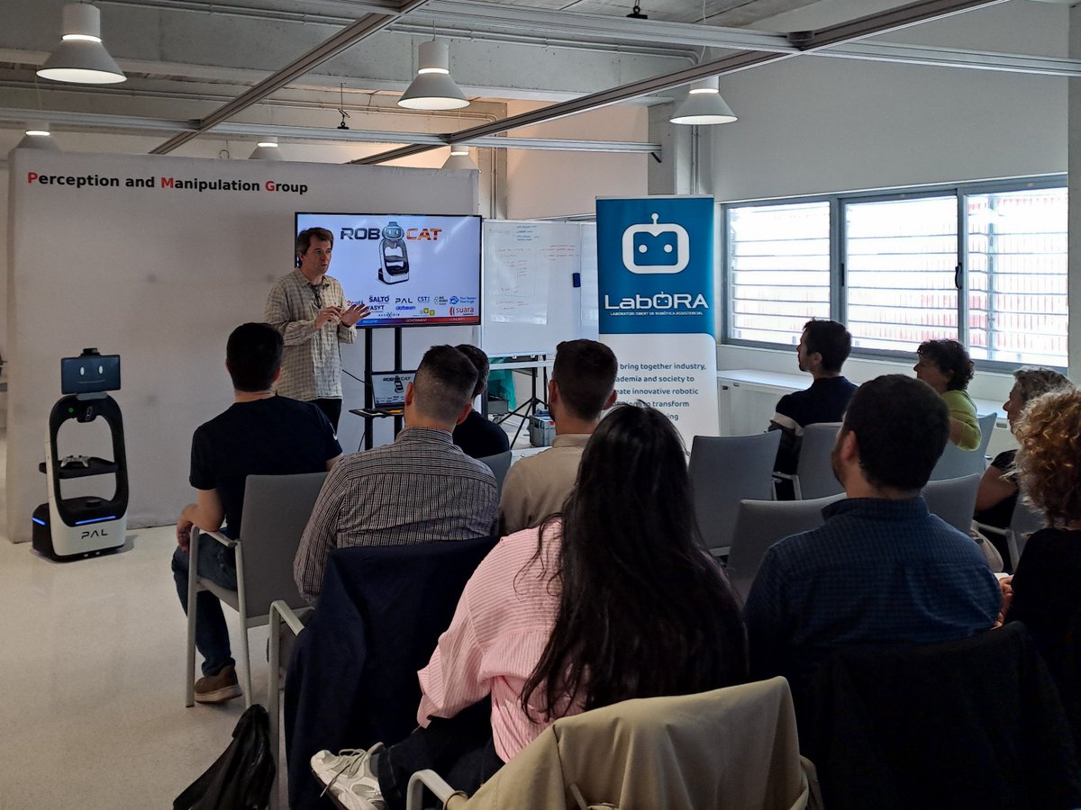 IRI_robotics's tweet image. 🤖 El projecte #ROBOCAT culmina amb èxit!

En Guillem Alenyà (@_guillem_) i en Cristian Barrué (@cbarrue) han liderat la contribució de l’IRI (@CSIC- UPC), centrada en el desenvolupament d’una interfície més intuïtiva i adaptada a l'usuari

#RETECH
