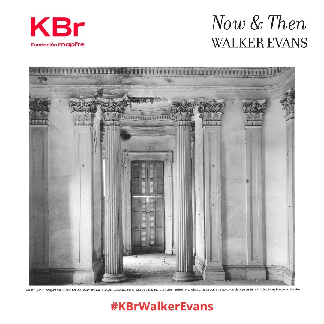 KBrfmapfre's tweet photo. 📸🔎 Evans transformaba interiores vacíos en retratos silenciosos: muebles, pilastras, luz que entra por la ventana… Cada detalle nos habla de quienes habitaron esos espacios. Descúbrelo hasta el 24 de mayo en #KBrWalkerEvans https://t.co/tg2Cdm9Kxe