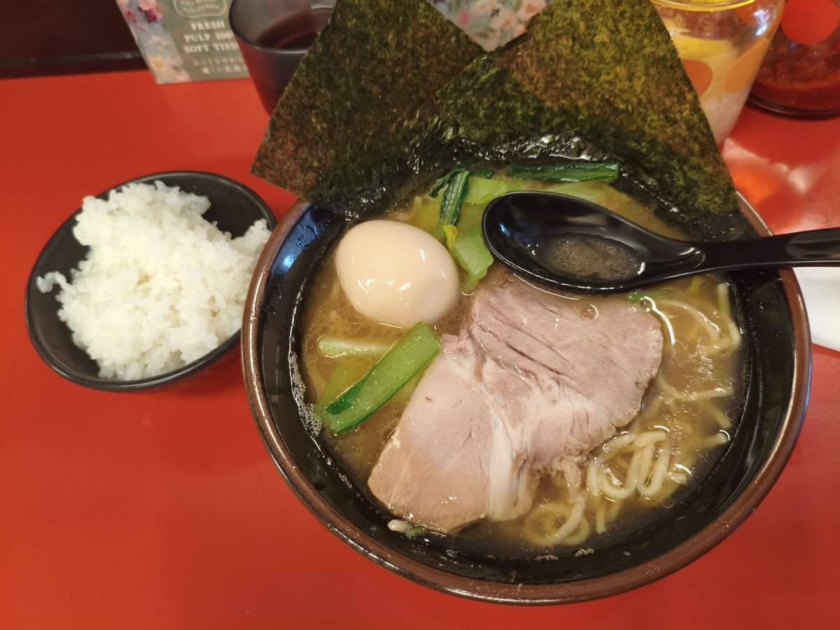 ネギが自生 tweet media