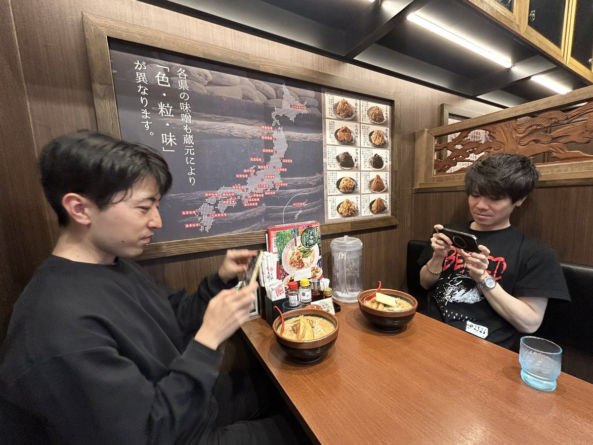 REINA-BERED- tweet media