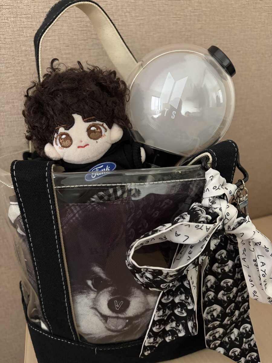 Enchanted_thv's tweet photo. 行ってきます💜

もちろん🎫ありません！！ https://t.co/VG9UrWxck8
