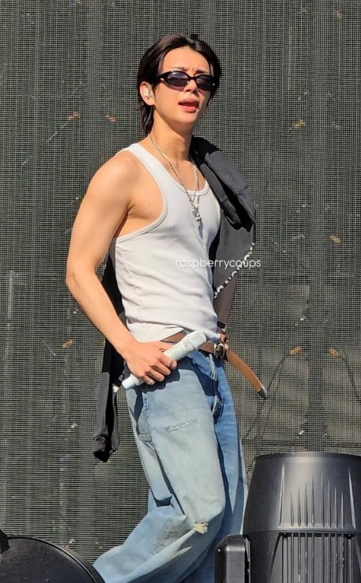 𝒜.ℛ tweet media