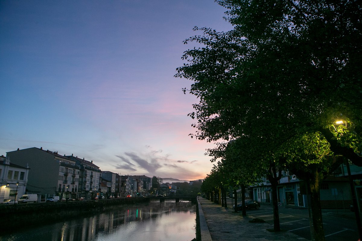 vozbarbanza's tweet image. ¡Despertar en Noia con este espectáculo! 🌅✨ Impresionantes fotos del amanecer capturadas por Marcos Creo. 📷 
#Noia #Galicia #Amanecer 👇