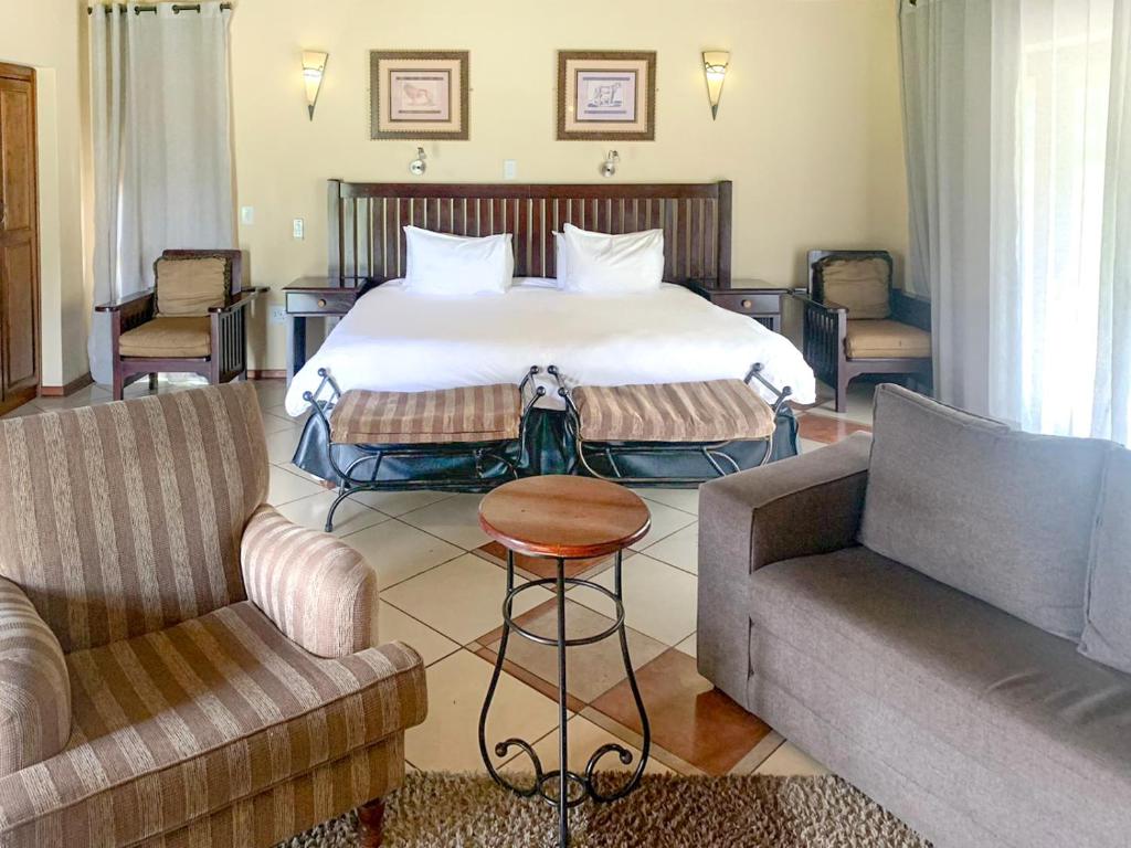CapaWiggins's tweet photo. 🚨🍁 EXCLUSIVE MAY AUTUMN DEAL– LIMITED SPOTS! 🍁🚨
🌅 Limpopo | Mabula
🗓  01 May - 03 May 2026
🏡 2 Nights | 2 Adults 
 💸 ONLY R5 208,75(Total Stay!)
🍳 Breakfast is optional - R255
✨ Self-Catering Comfort
Whatsapp:+27 67 658 6054 https://t.co/KxZYbsGptG