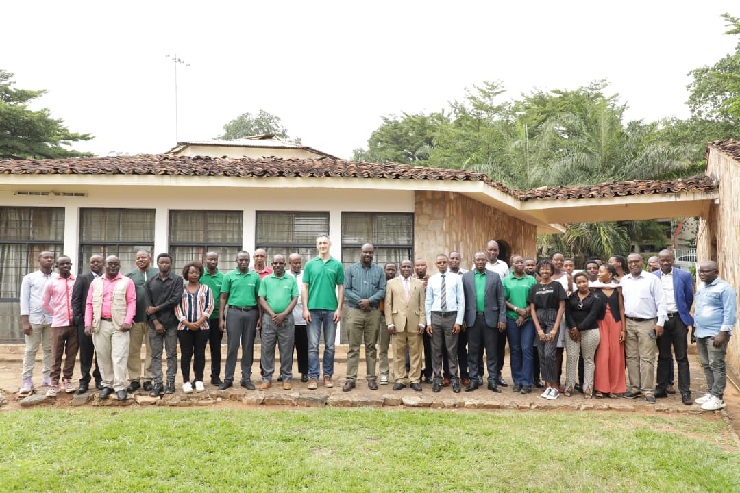 UB_Rumuri's tweet photo. Mardi 14/4/2026 au Celab, @UB_Rumuri et faculté des sciences organise un atelier sur la sensibilisation des parties prenantes sur l'importance des technologies de criblage des légumineuses et de caractérisation de la résilience climatique. https://t.co/onm4bpbIoN