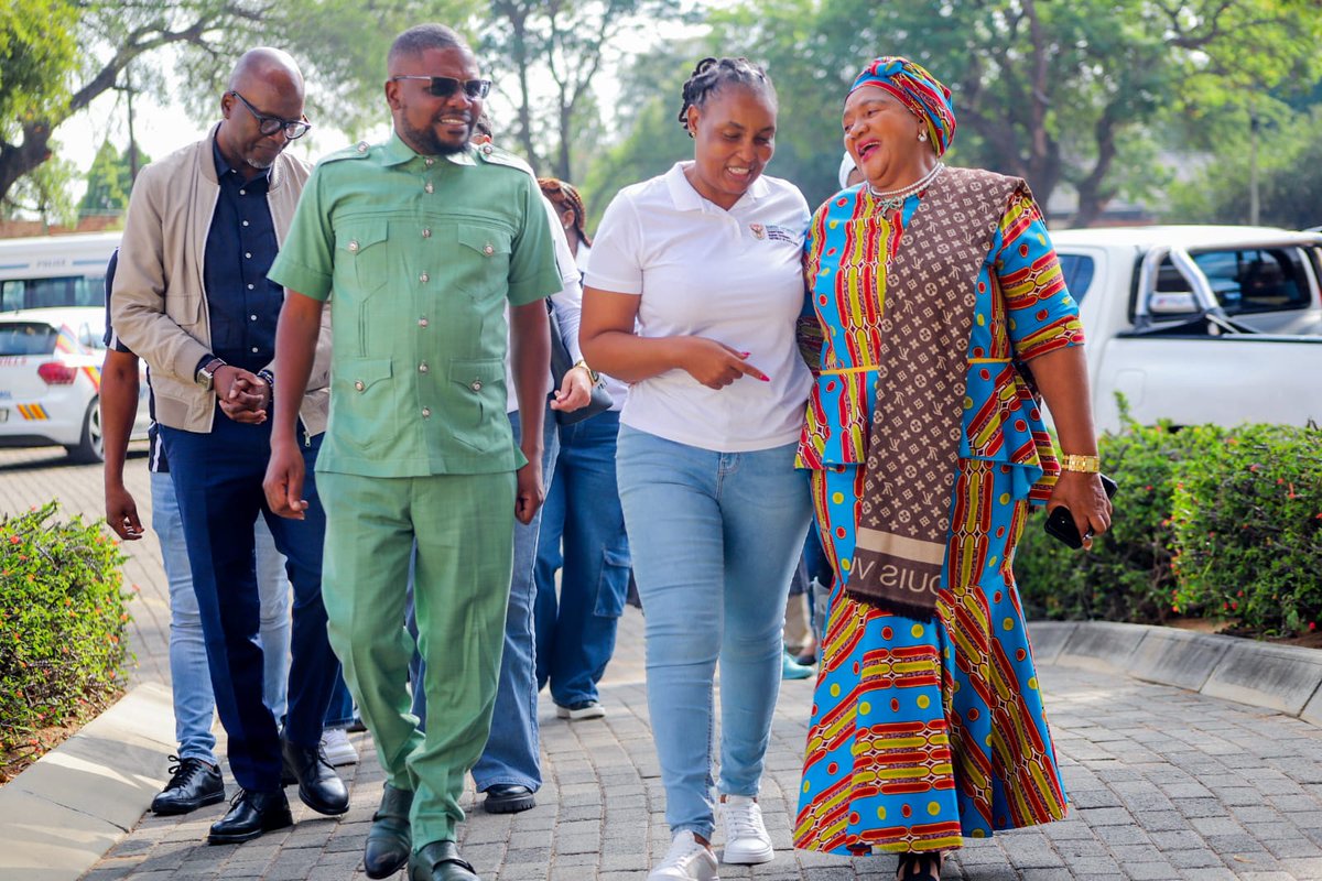 Department of Human Settlements tweet media