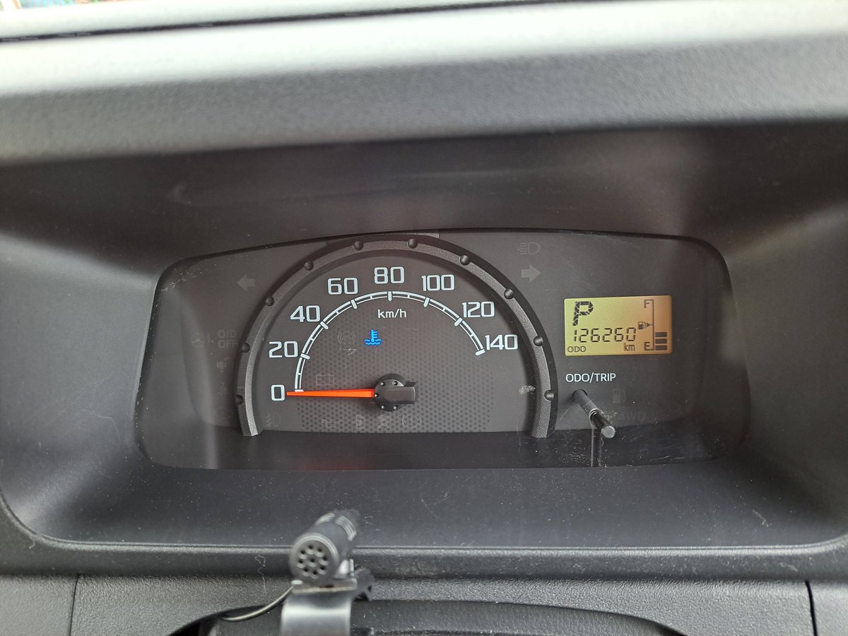 MUGURUMA63's tweet photo. トランポ売りますよ。ハイゼットトラックパネルバン
H30年式Ｓ５００Ｐ１２６０００ｋ位　
４ＡＴ　２ＷＤ　修復歴無し、キーレス、パワーウインドゥ、フルセグＴＶナビ　ＥＴＣ　ドラレコ
車検2年受けて60万円 https://t.co/xoMbajzMHP