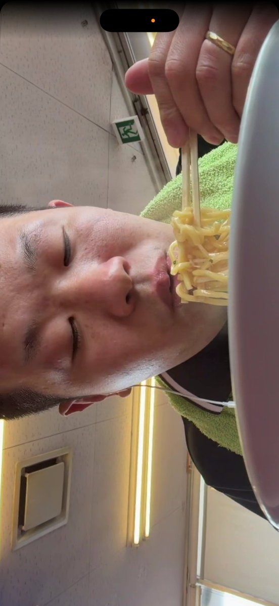 ユイさん tweet media