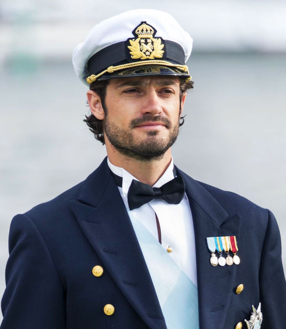 Male Central tweet media