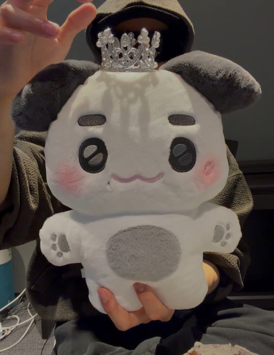 ariayong tweet media