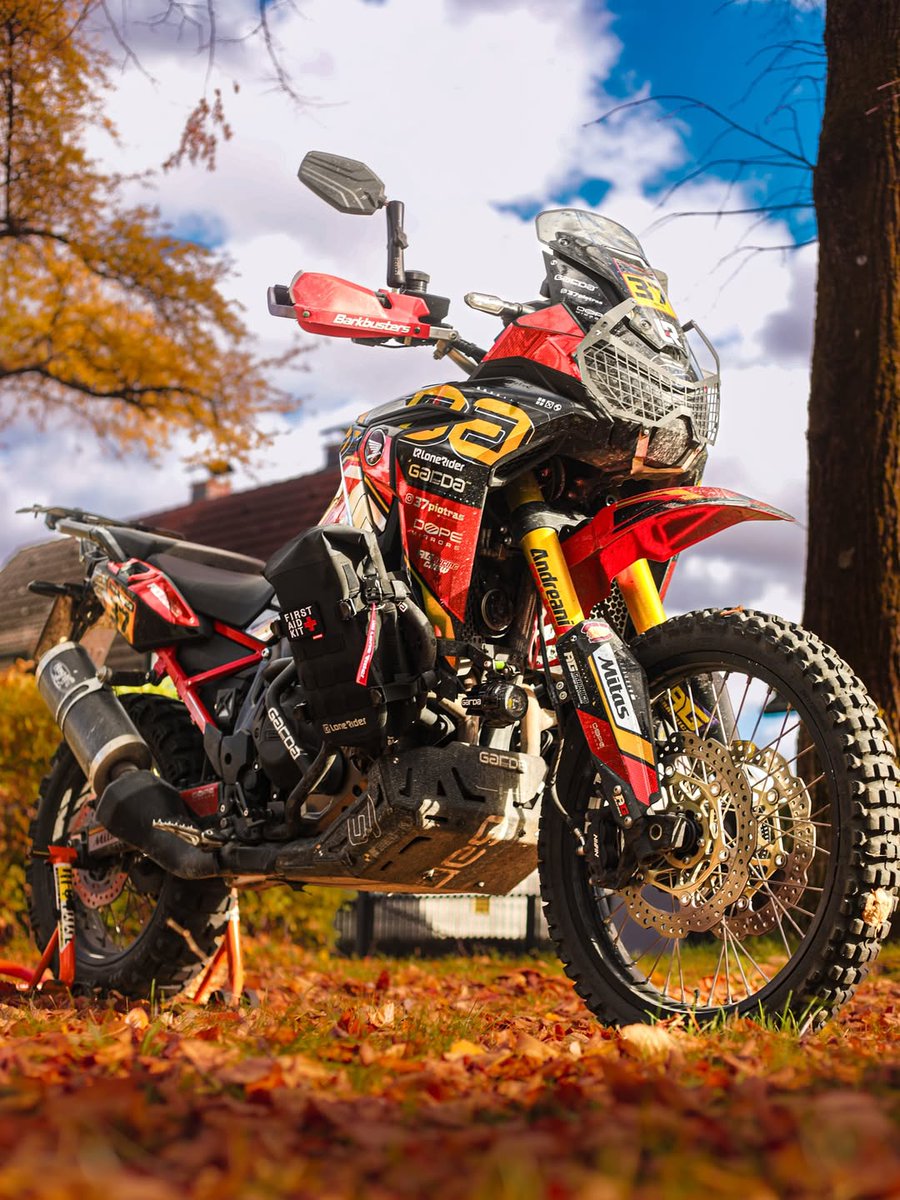 InnovvTech's tweet photo. Feel the wind's thrill! INNOVV K7's dual 2K front &amp; rear recording captures every moment in razor-sharp glory, turning every twist into a blockbuster scene. No blurry memories.

#innovv #innovvk7 #bmwmotorcycle #motorcycledashcam #dual2k #ridinglife #ridesafe #dashcam https://t.co/d7VE4c95Xu