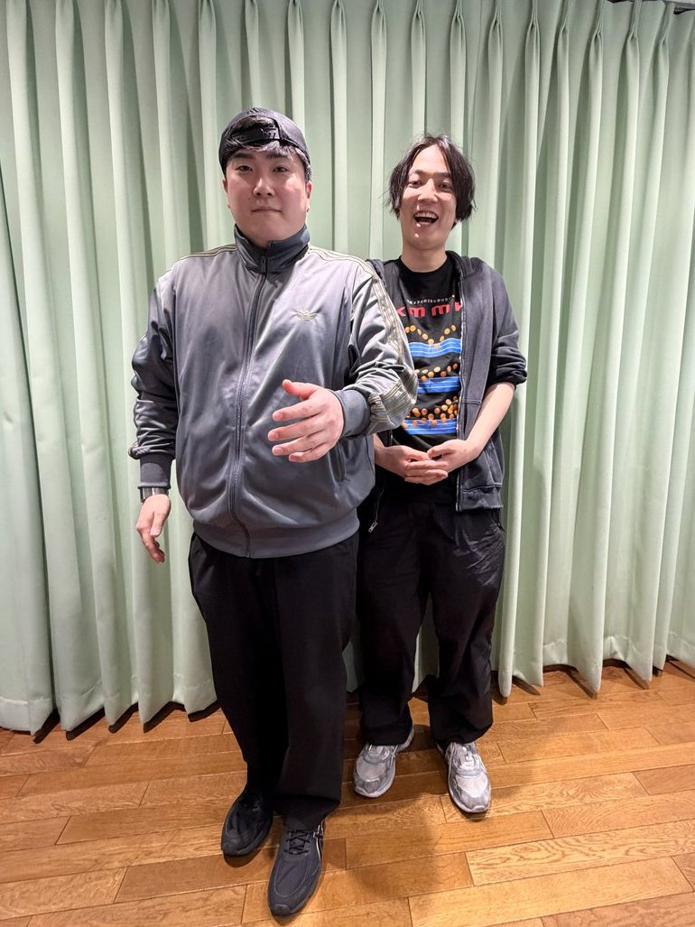 ／
23時からは #あエレガンス 
#46　てっせいわ　配信です🎤
＼

「第61回上方漫才大賞」新人賞で“訂正敗退”となった例えば炎。どうやら彼らは不満があるようです😂

コーナーは「俺たちの宝塚」です！

🎧ここから聴けます
linktr.ee/a.elegance