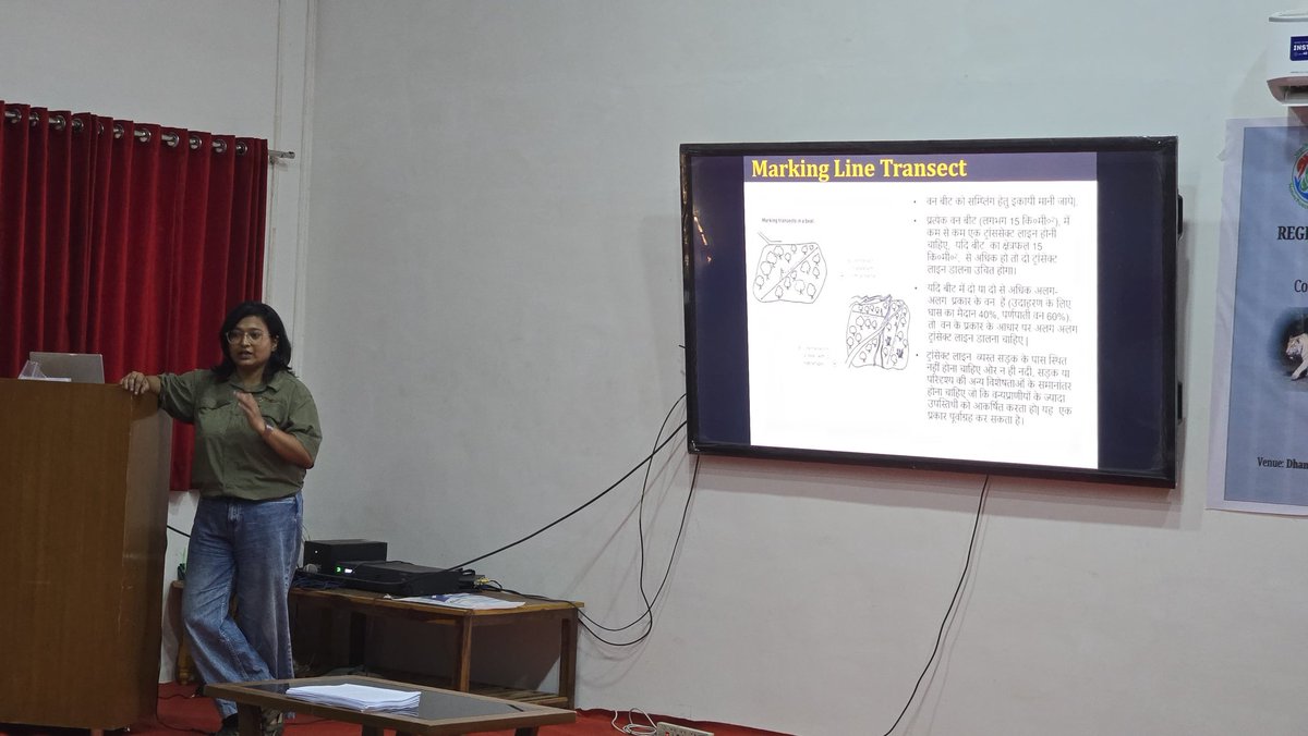 MSTrIPES's tweet photo. Day 2 technical session: Krishna Mishra breaks down line transect (Form 2) methods and protocols- key to standardized data collection and robust herbivore abundance estimation in tiger landscapes.

#AITE26 #Linetransect https://t.co/sWCzhFZ8v6