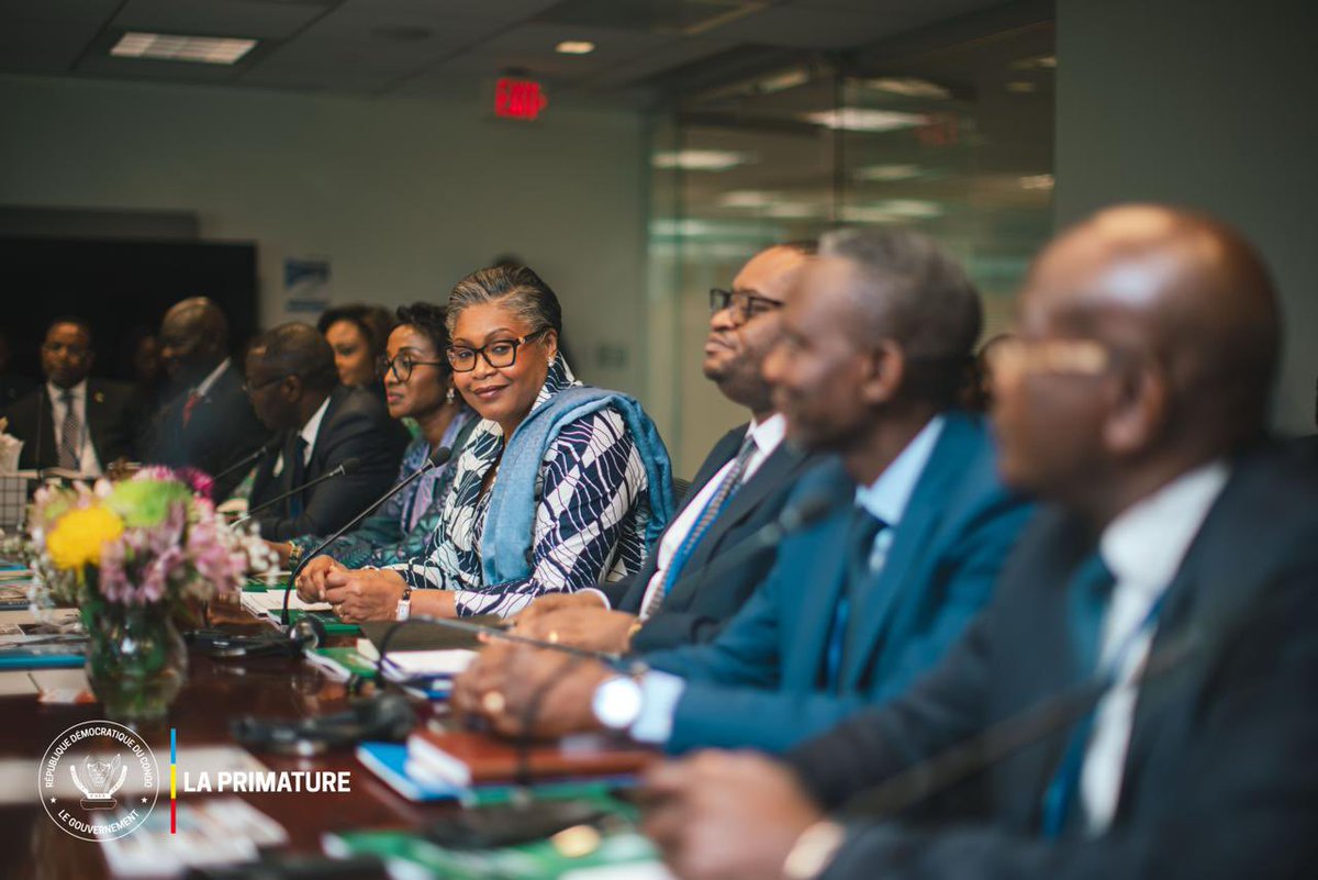 KankuSipamba's tweet image. #RDCongo #Washington2026 #Économie
15 avril 2026 | En marge des Réunions de printemps du Groupe de la Banque mondiale et du Fonds monétaire international ( @FMI), la Première Ministre, Cheffe du Gouvernement, @SuminwaJudith Tuluka, a tenu une séance de travail avec Diame Diop,
