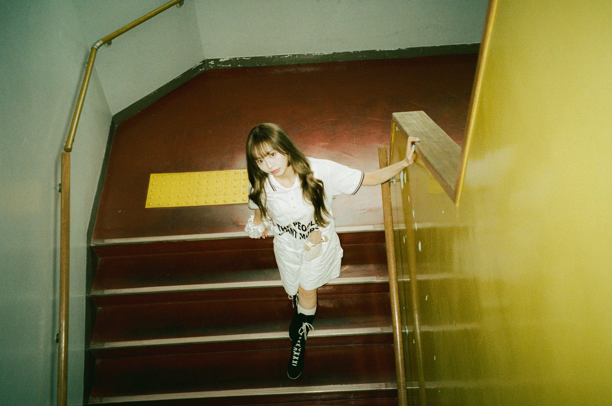Ettone_official's tweet photo. 3rd Digital Single 'トワイライト'

shion

┈┈┈
📲Pre-add / Pre-save 
https://t.co/TVEjAqedcX
┈┈┈

#Ettone #トワイライト #O21 #shion https://t.co/HkbxpkSUn4