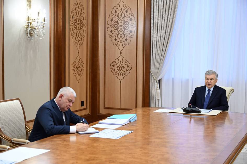 Uzbekistan’s Mirziyoyev reviews Remembrance Day plans, military training upgrades, servicemen support

<a href="/president_uz/">Shavkat Mirziyoyev's Press-service</a> Shavkat Mirziyoyev was recently briefed on measures to mark May 9 – the Day of Remembrance and Honor, along with reforms to strengthen military training, enhance