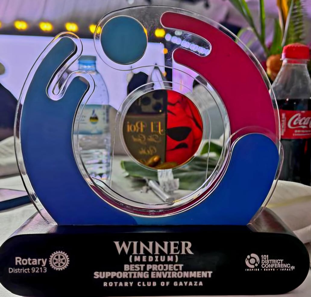 OkulloRoy's tweet photo. We did it! 🎉
Rotary Club of Gayaza wins:
✨ Best Project Supporting the Environment (Medium Category) — @101DISCON

A proud moment of impact, service, and environmental protection! This win belongs to every member, partner, and supporter. 🙌

#ServiceAboveSelf #RotaryEyamba https://t.co/5MrkEj6xeA
