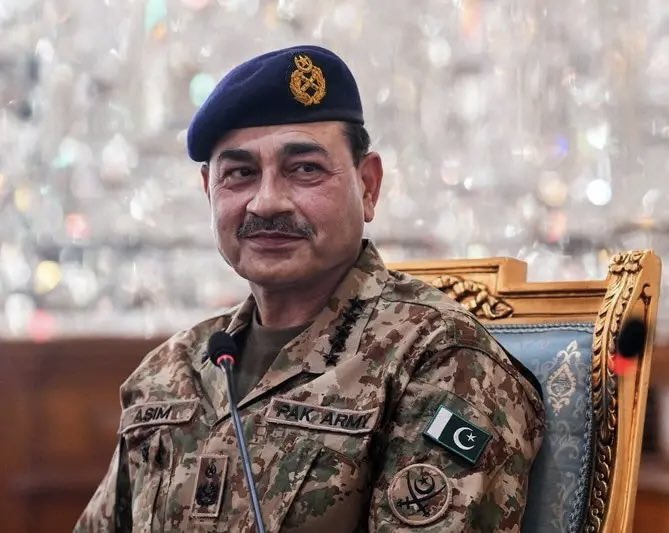 PakistanFauj's tweet image. "Whoever saves a life, it is as if he has saved all of mankind" (Surah Al-Ma'idah 5:32)#JummaMubarak

The Peacemaker, Field Marshal Syed Asim Munir, NI (M), Chief of Army Staff (#COAS) and Chief of Defence Forces (CDF) of Pakistan

The Pride of #Pakistan !

#AsimMunir #Iran #ISPR