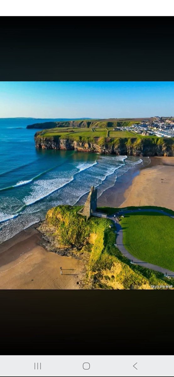 ThisIsIreland3's tweet image. Good morning all. This beautiful Ballybunion, in Kerry 🏖️🌊

📍County Kerry - Ireland 🇮🇪 

📸 Pat O' Brien

#Ireland #Kerry #Ballybunion #GoodMorning #Beach