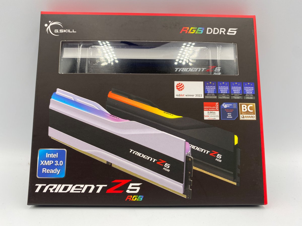 PK_shizuoka's tweet photo. メモリたくさん取り揃えております‼‼

おすすめはこちら👈👈👈
G.SKILL DDR5 16GB×2

光る白メモリが大変お買い得です💥
お買い求めはパソコン工房静岡店まで‼
＃パソコン工房　＃静岡　＃自作PC　#メモリ　＃GSKILL https://t.co/JztXq9HAsh