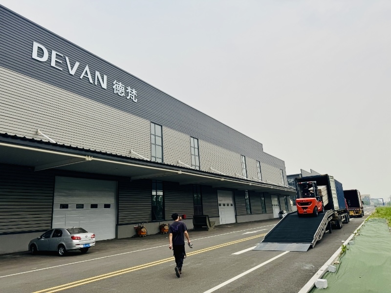 DEVAN111BOLIF's tweet image. High-density OSB/particleboard with stable structure, moisture-resistant, ideal for furniture, construction and packaging applications.
#WoodPanel #OSB #Particleboard #ConstructionMaterial #fyp
devandecor.com/product/1.html
