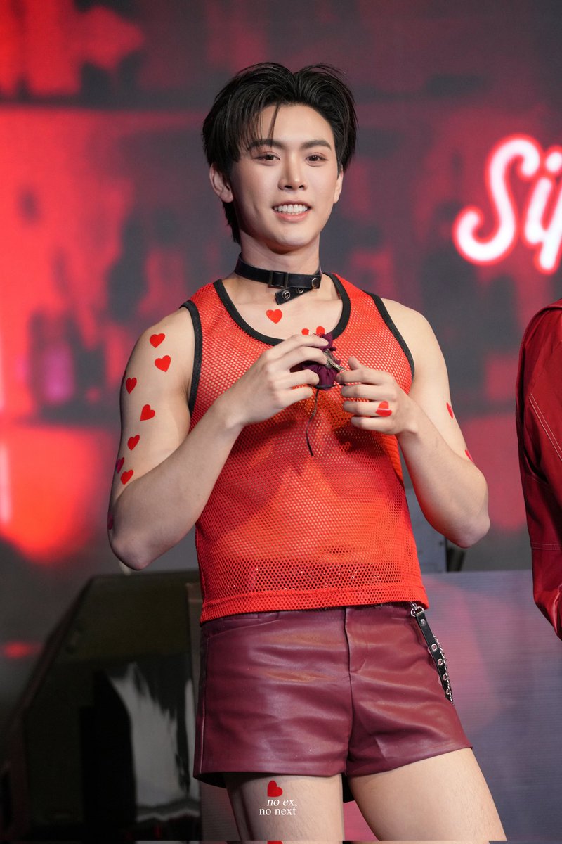 noexnonext_'s tweet photo. น่ารักจังเลยค่ะ 🫣

UPPOOM X PRESSCON
#LoveofSilomPressCon https://t.co/z1E404OebE