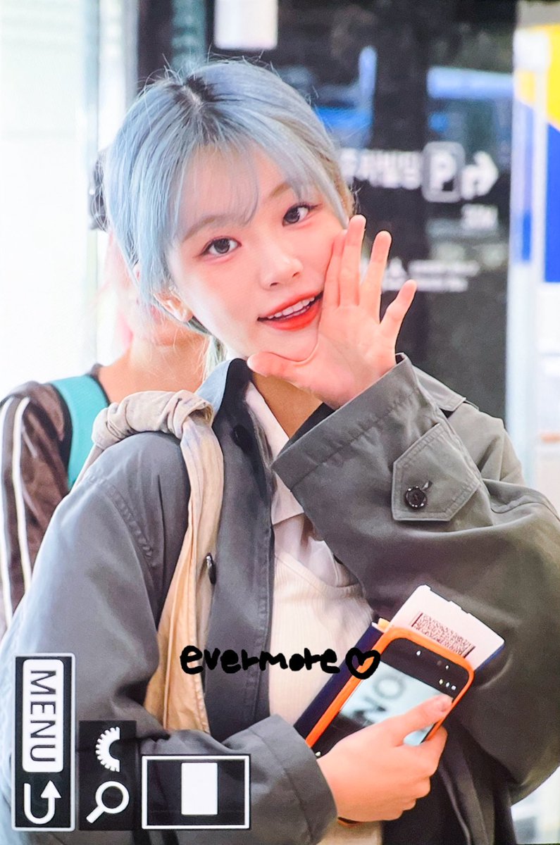 evermore tweet media