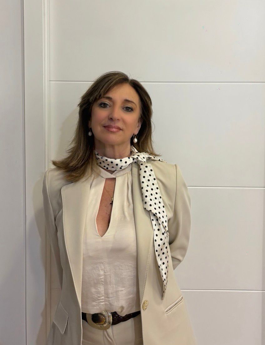 foehuelva's tweet image. 👓🤝 M.ª Luz Sánchez, nueva presidenta de la Asociación de Empresarios de Óptica de Huelva. La entidad inicia una nueva etapa, integra al sector audioprotesista y refuerza su apuesta por la unidad, la divulgación y la defensa profesional. #FOE #Huelva