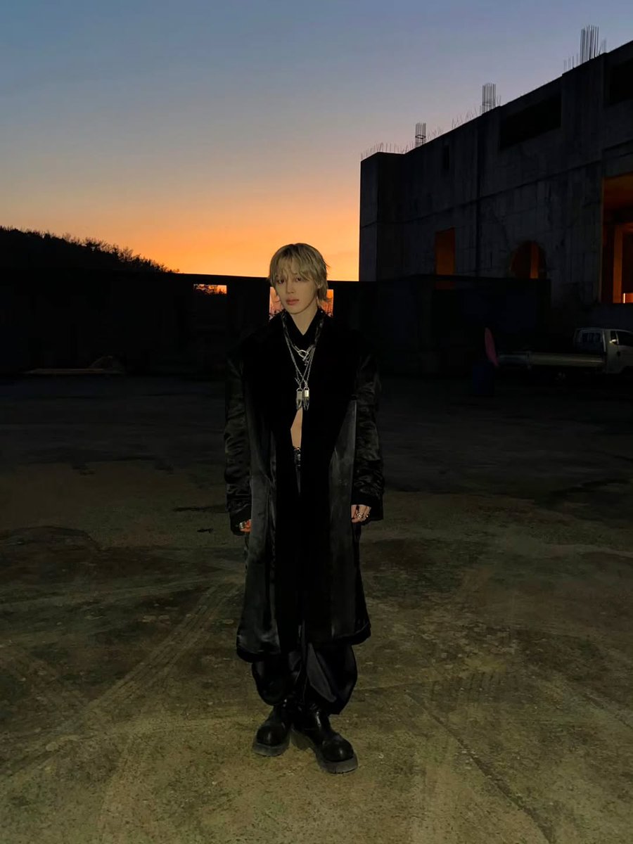 JIMIN DATA | very slow tweet media