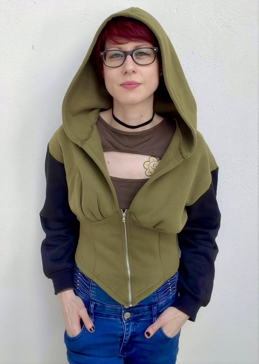 PhenrirMailoki's tweet image. 🦗🌿
#photography #green #portrait #chirp