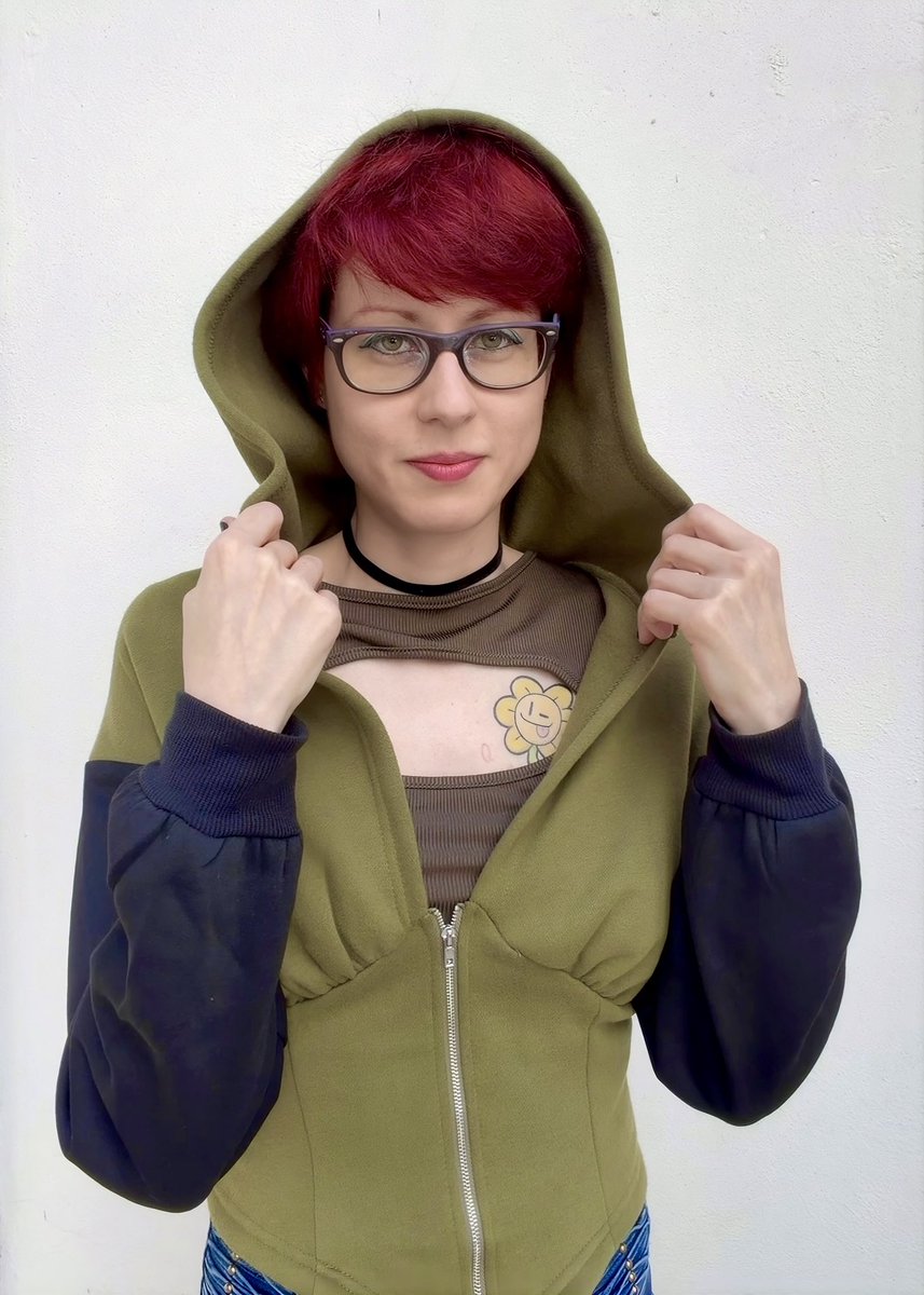 PhenrirMailoki's tweet image. 🦗🌿
#photography #green #portrait #chirp