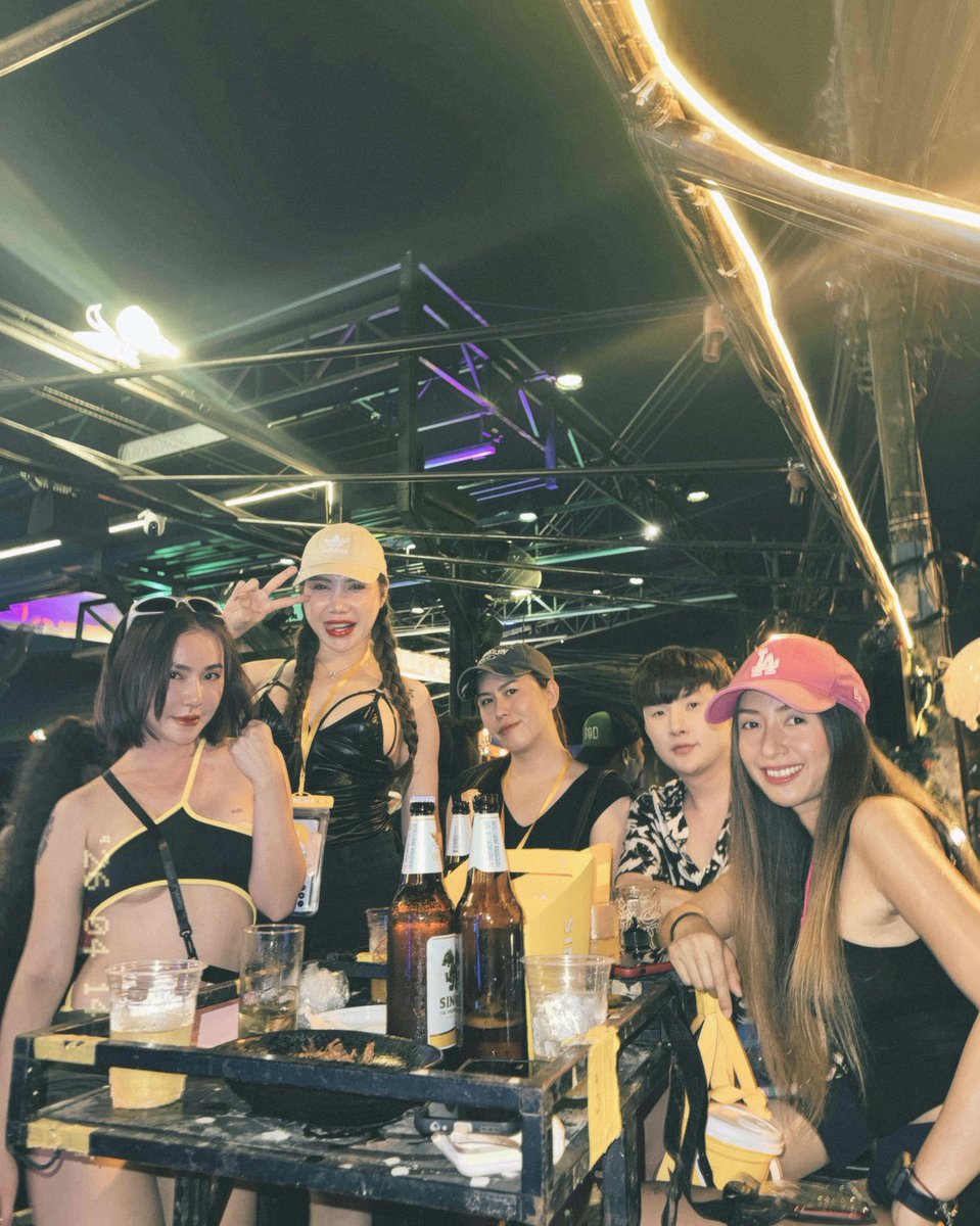 🌈𝔹𝕖ℕℤ👑 tweet media