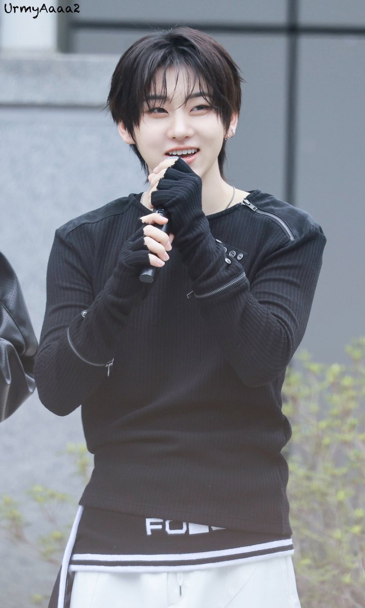 ck2 。。 tweet media