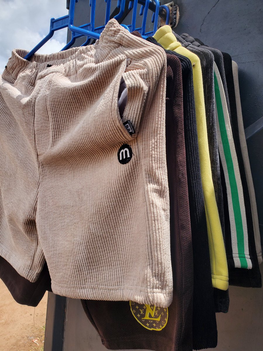 f_fravianus's tweet photo. Mb store 
Available in our store 
Ubaoni:15k
Contact:0770645935
Location:Mwanza, nyangomango https://t.co/I0FaVkMDxG